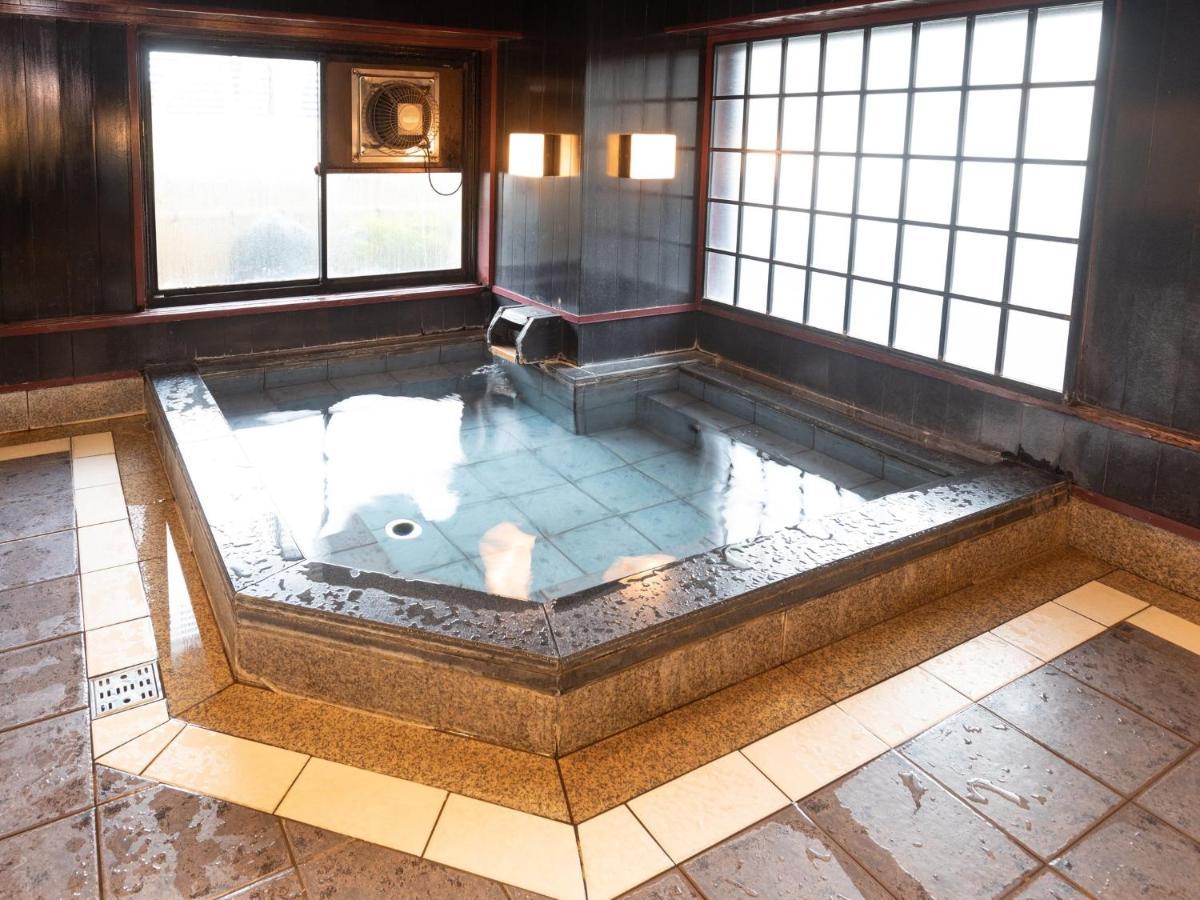 Hotel Castle Inn Suzuka Bagian luar foto