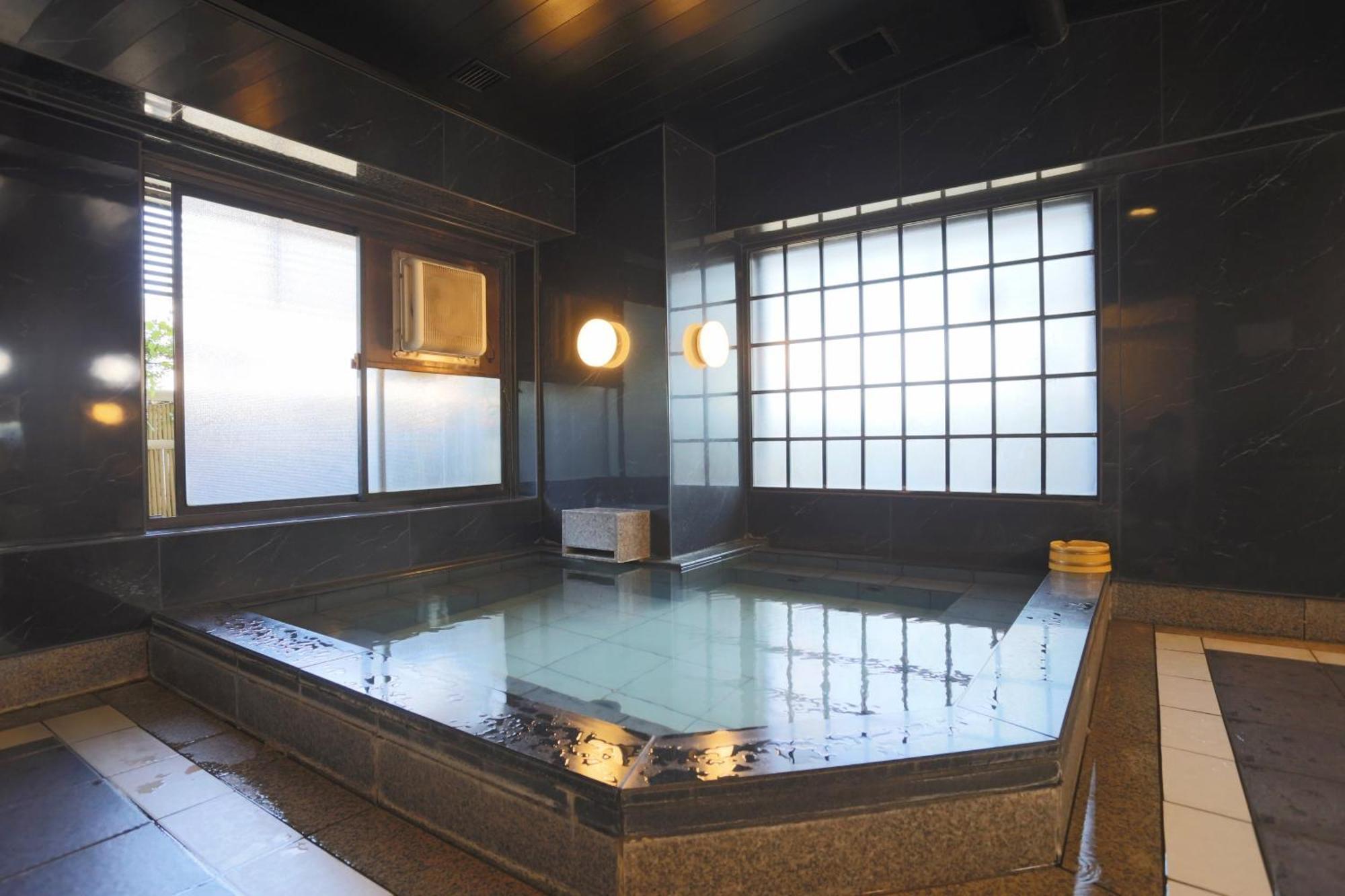 Hotel Castle Inn Suzuka Bagian luar foto