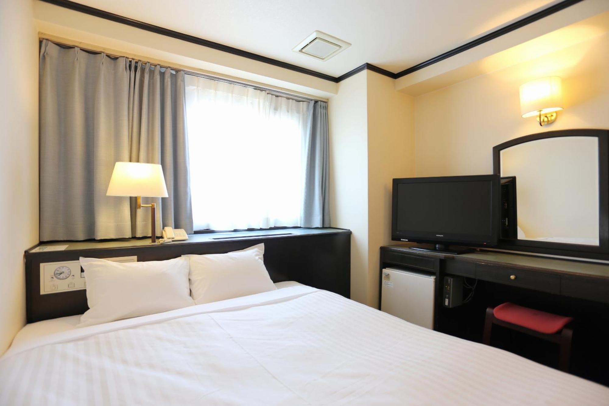Hotel Castle Inn Suzuka Bagian luar foto