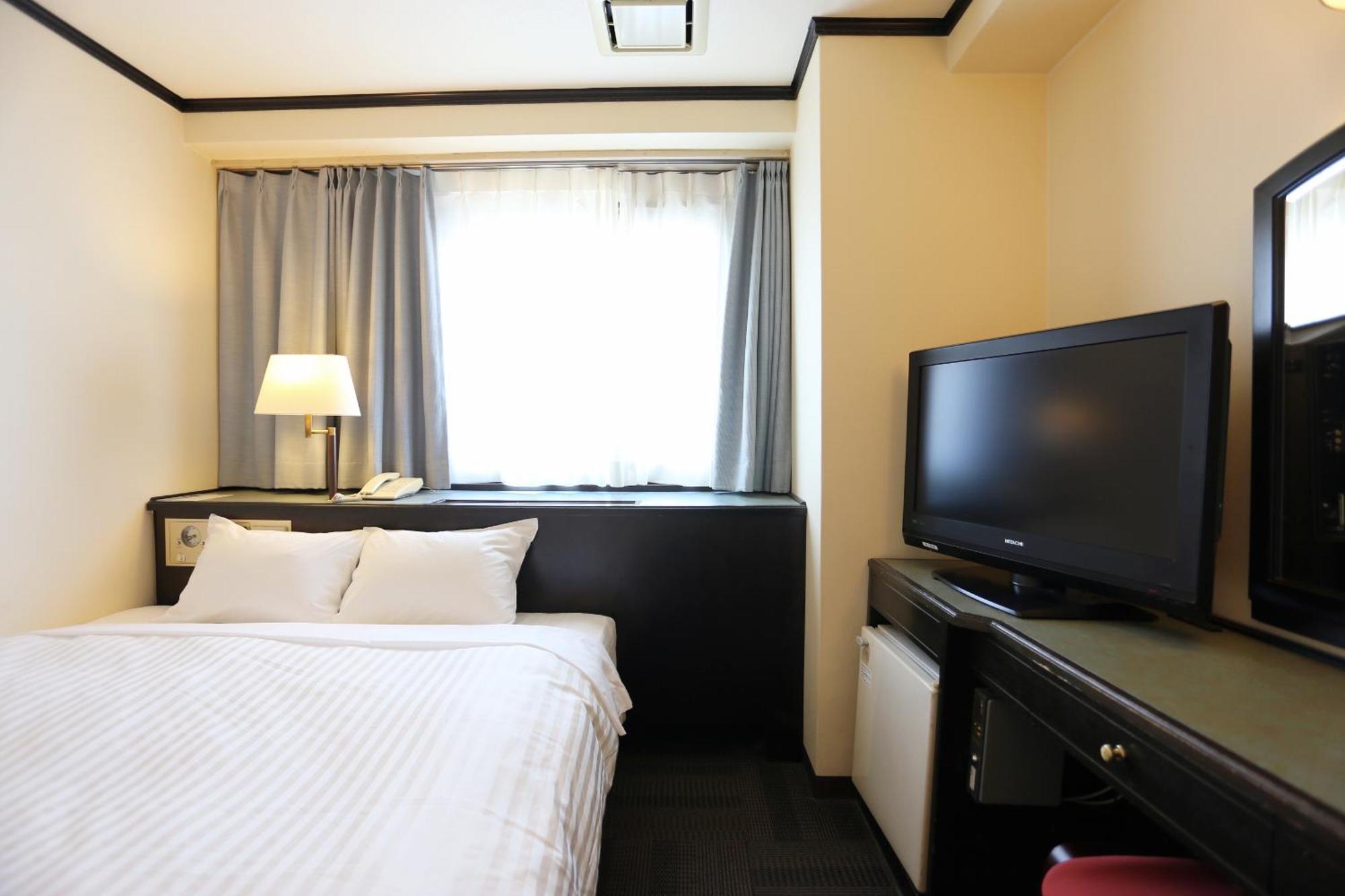 Hotel Castle Inn Suzuka Bagian luar foto