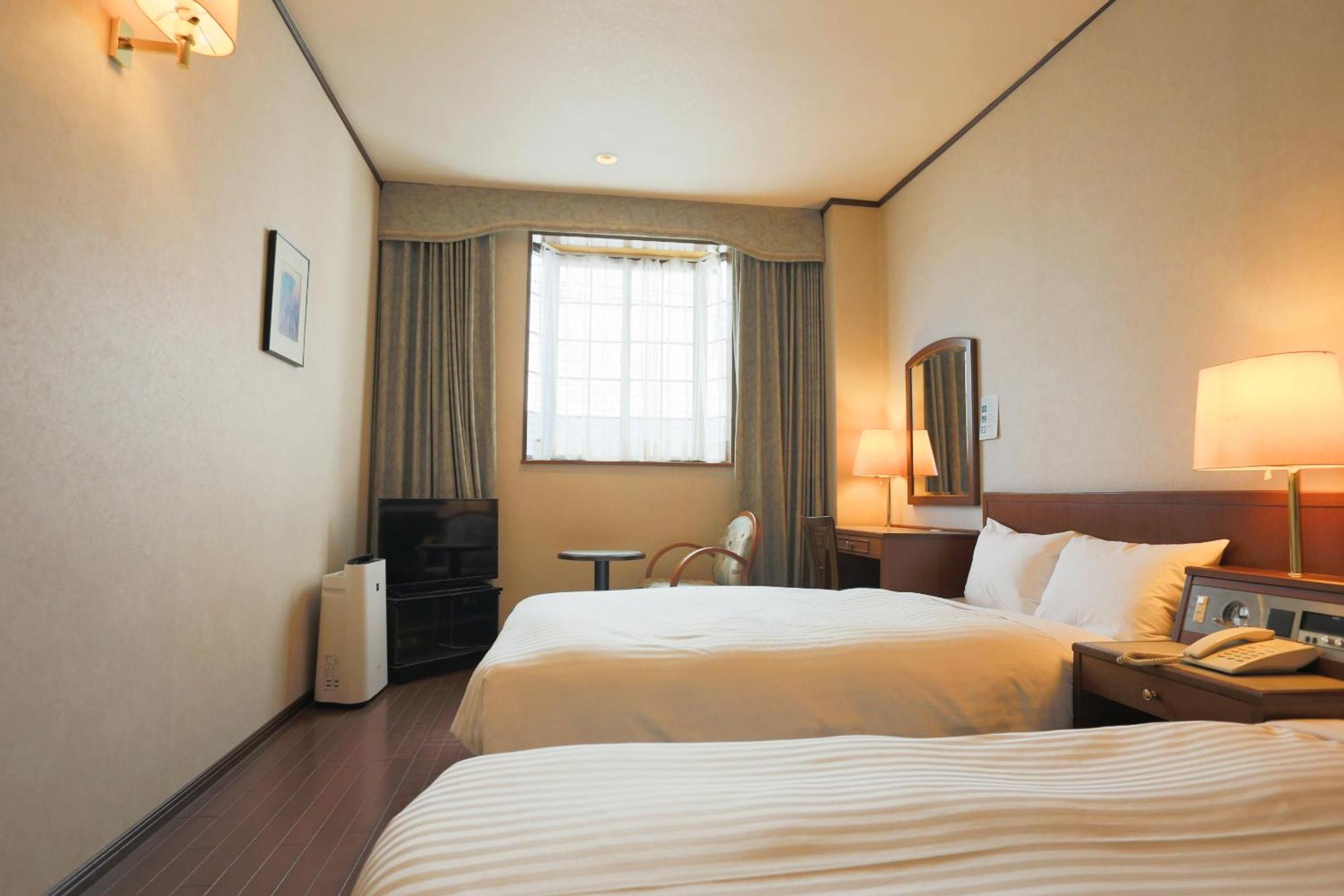 Hotel Castle Inn Suzuka Bagian luar foto